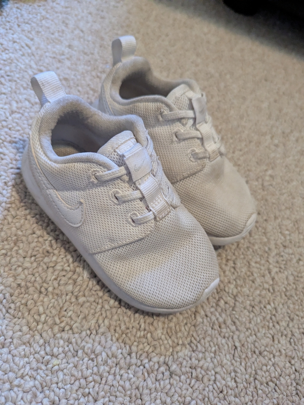 White Nike Slip On Shoes Size 8